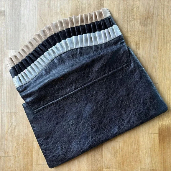 Western Faux Leather Rustic Ruffle Classy Statement Envelope Clutch Bag Purse - Picture 5 of 11